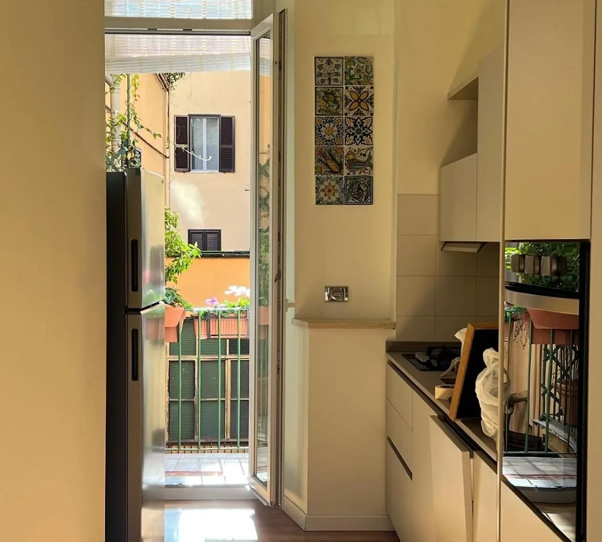 Zaffiro Esquilino Charming Apartment contacts